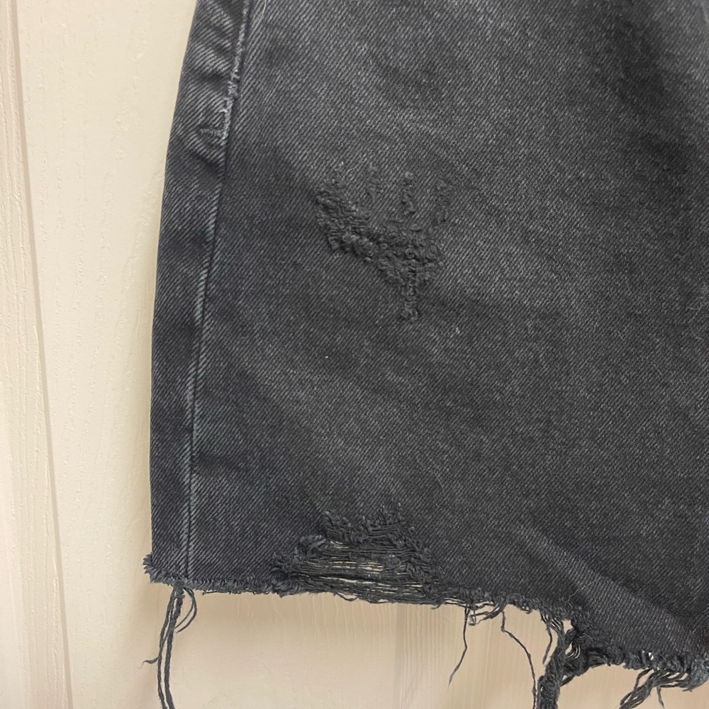AGOLDE Quinn High Rise Distressed Black Denim Skirt - Picture 5 of 9